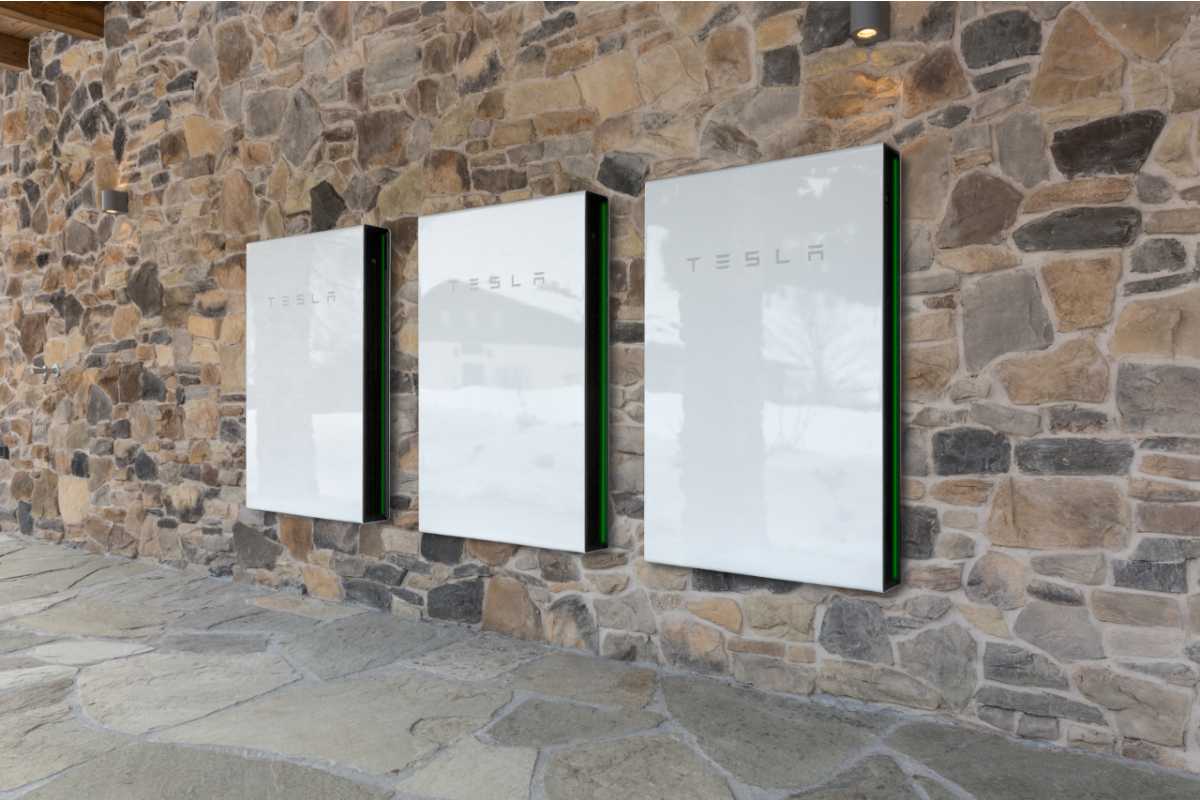 Complete Guide to Tesla Powerwall in Canada Kuby Energy Complete Guide to Tesla Powerwall in Canada Kuby Energy